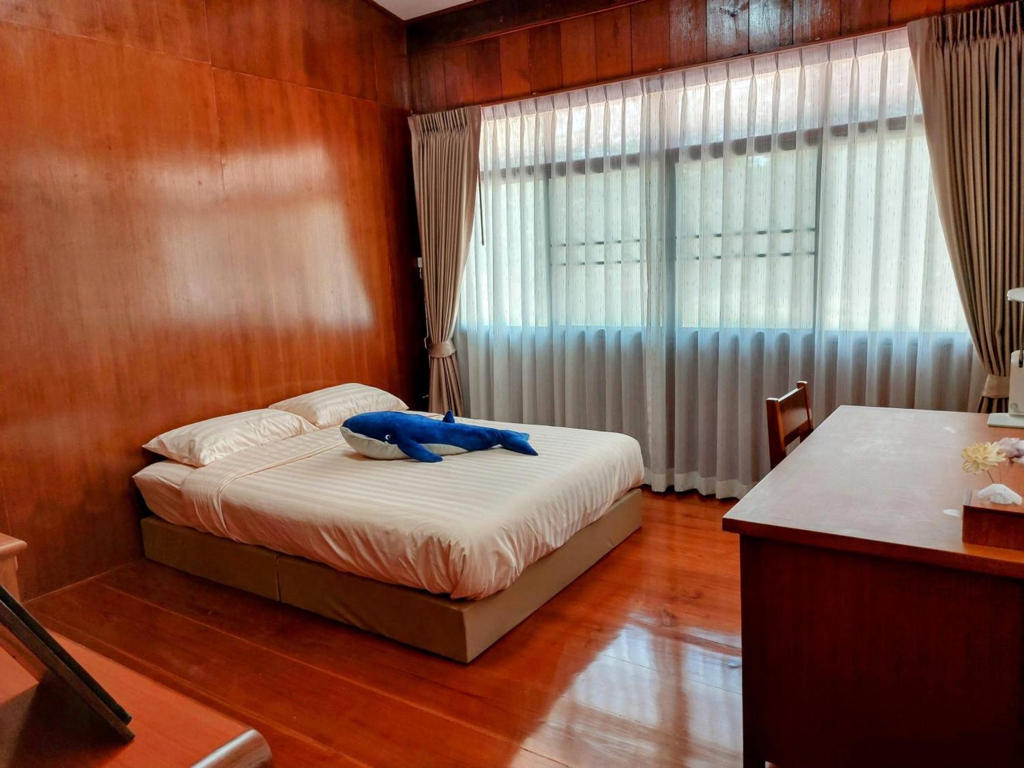 Whales Come To The River - Riverside - 3 Rooms On 2Nd Floor Ban Bang Phli Nua Exterior photo
